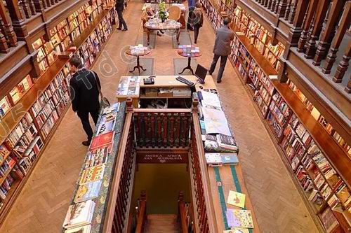 【万达赫府】开一家旅途中的书店 是城市